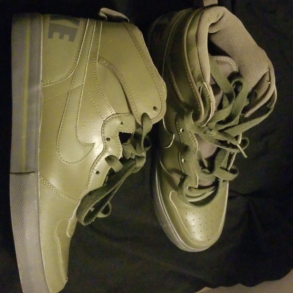 Nike Mids
